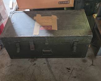 Military wood and metal trunk