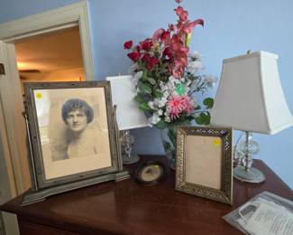 Vintage photo frames and crystal lamps