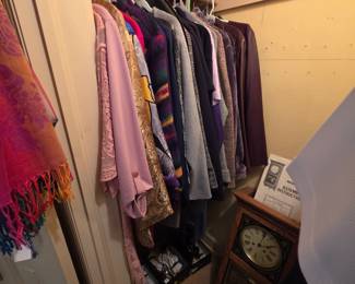 Womens clothing Sz M to XL