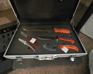 Knife Set in metal case