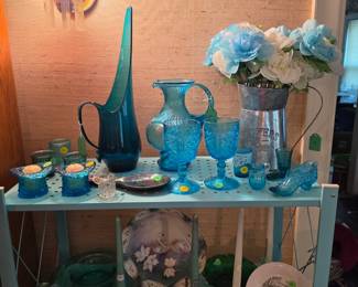 Blue vintage glassware - the little boot if from the 1800s