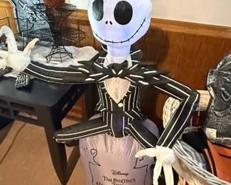 Gemmy Disney Tim Burton's The Nightmare Before Christmas Jack Skellington 3.5 ft Airblown Inflatable on Tombstone
