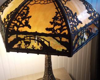 Bradley & Hubbard Scenic Overlay Table Lamp