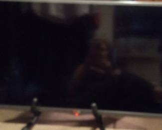 32 inch LG 42LB5600 LED TV