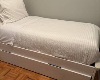 IKEA BRIMNES Day-bed frame with 2 drawers, white, Twin