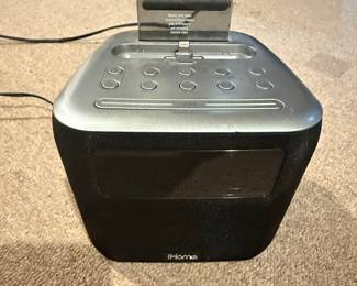 iHome iPL24 Dual Alarm FM Clock Radio with Lightning Connector and USB