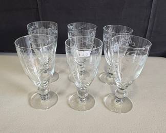 Vintage Etched Floral Pattern Wine Glasses (Set of 6) Riscam5-26-44