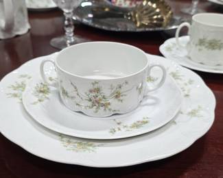 Rosenthal Classic Rose Collection Catherine 99 piece set