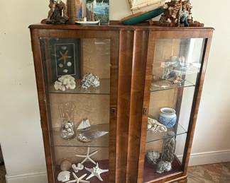 Vintage Curio Cabinet with Nautical Decor Burhou1-10