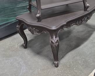 French Provincial Style Coffee Table with Acanthus Leaf Carvings