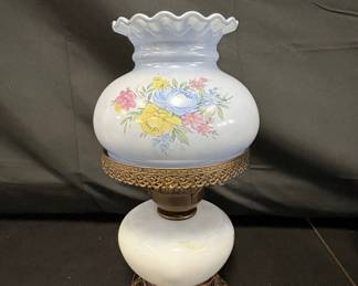 Vintage Gone With The Wind Style Floral Hurricane Lamp Burhou1-2