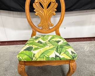 Carved Wood Accent Chair with Tropical Upholstery Burhou1-15