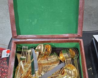 Gold-Tone Flatware Set, 100-Piece