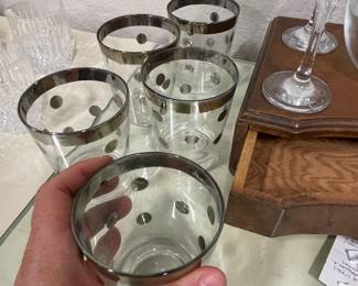 Dorothy Thorpe Style Silver Polka Dot Tumblers