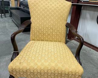Queen Anne Style Wingback Armchair with Carved Cabriole Legs Riscam5-26-211