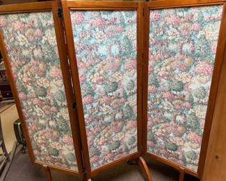 Beautiful Flower pattern Room Divider on Wheels