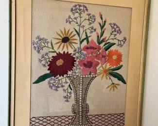 216 Vintage Floral Crewel Work I