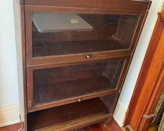 216 Lundstrom Vintage Sectional Barrister Bookcase