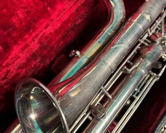 216 G. Leblanc Paperclip Contrabass Clarinet Detail