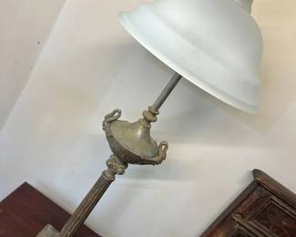 216 Vintage Double Swan Brass Table Lamp