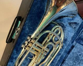 216 Yamaha YHR302MS Marching Bb French Horn