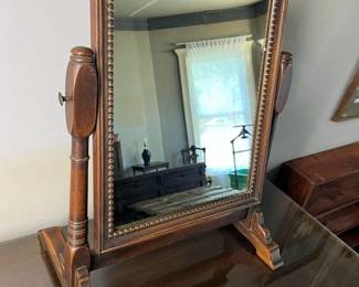216 Tabletop Vanity Mirror