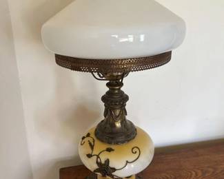 216 Vintage GWTW Table Lamp