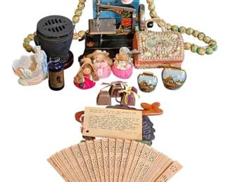 Unique Global Collectables  Folk Art