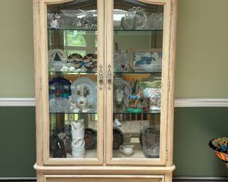 Stanley China Cabinet 1 of 2