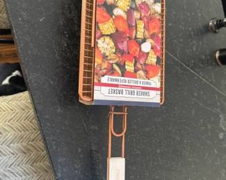 CHARCOAL GRILL BASKET $5