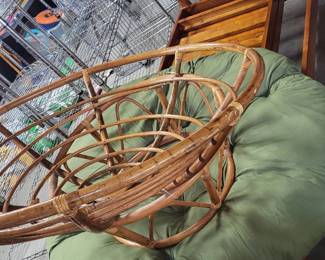 Papasan chair
