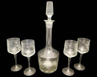 Etched Crystal Decanter  4 Matching Glasses
