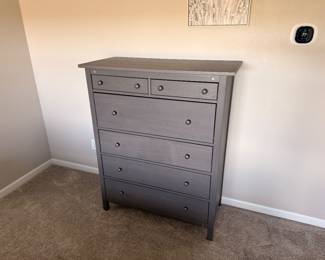Dresser $40