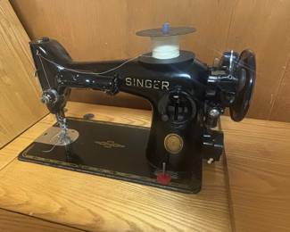 Singer Model 15-91 Sewing Machine