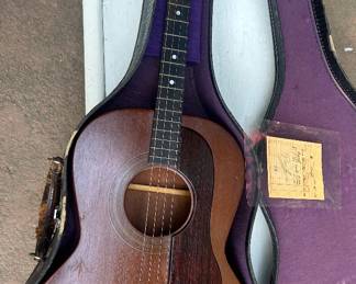 1938 4 string guitar