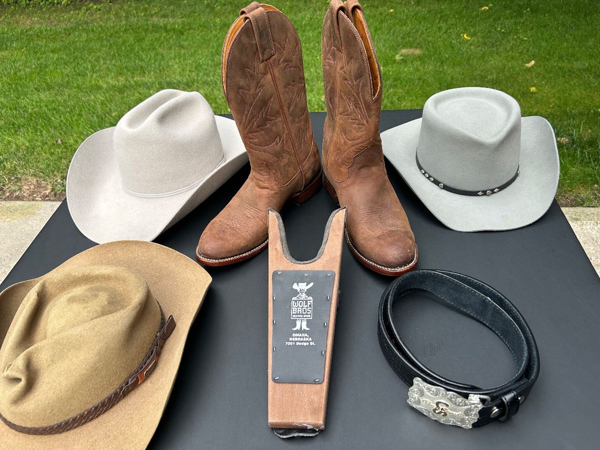 Cowboy boots, Smithbilt hats and belt buckle