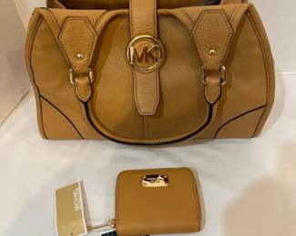 New Michael Kors Leather Jet Set Tote Bag And Matching Wallet
