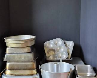 Vintage Bakeware Lot  Cake and Loaf Pans