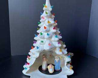 Vintage 1975 Ceramic Lighted Christmas Tree, Signed  w 3 Nativity Figurines