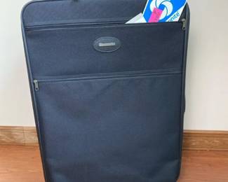 Vintage Samsonite Seneca Black Upright Suitcase