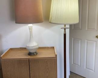 Vintage MidCentury Modern Floor  Table Lamp Set  Brass  Faux Wood Metal Lighting