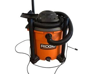 Rigid 16 Gal 5HP Shop Vac With Attachments