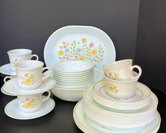 Vintage Corelle Spring Meadow Dishware Set 45 Pcs
