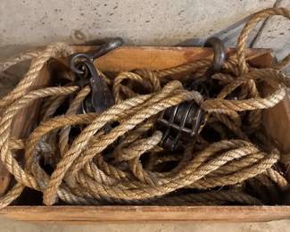 Cast Iron Rope And Pulley System