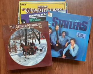 18 Vintage Country Vinyl Records Lot  Merle Haggard, Statler Brothers, John Denver, Johnny Cash Etc