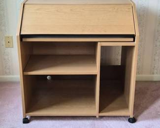 Computer Desk With Slide Out Keyboard Tray