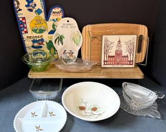 Vintage Kitchenware Lot  Hazel Atlas Uranium Glass More