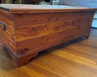 005 tennecedarchestbyloomishartfurnitur