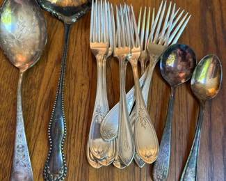 248 vintagemixedsilverplateflatwareassor