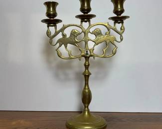 010 brassthreelightcandelabrumwithheral